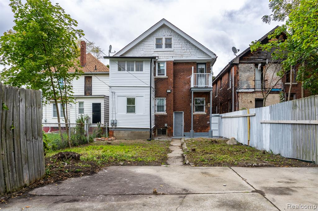 3927 SAINT CLAIR Street, Detroit, MI 48214 — Photo 52