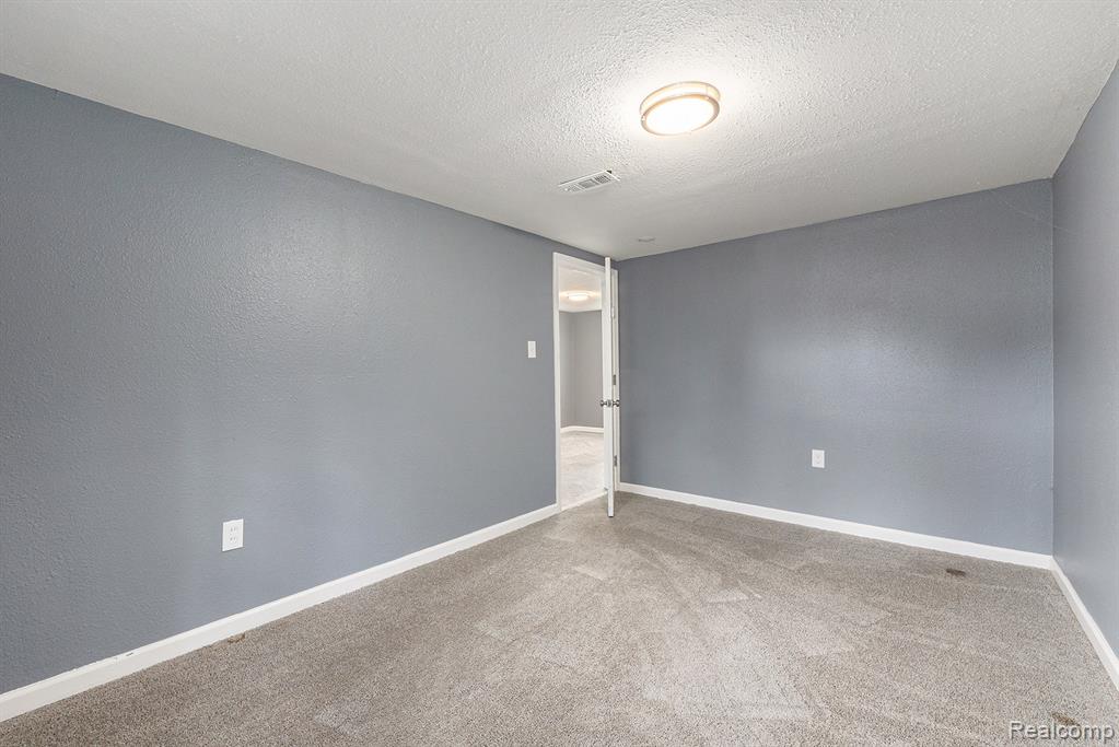 11472 Cadillac Avenue, Warren, MI 48089 — Photo 15