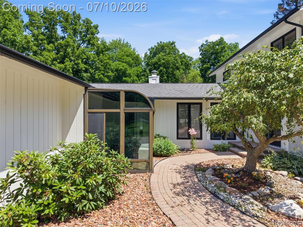 670 W Snell Road, Rochester, MI 48306 — Photo 73