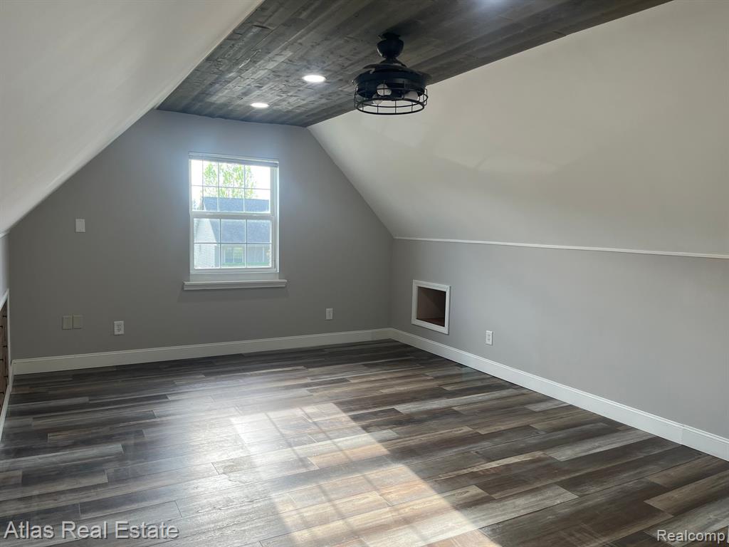7479 CEDAR, Goodrich Vlg, MI — Photo 14