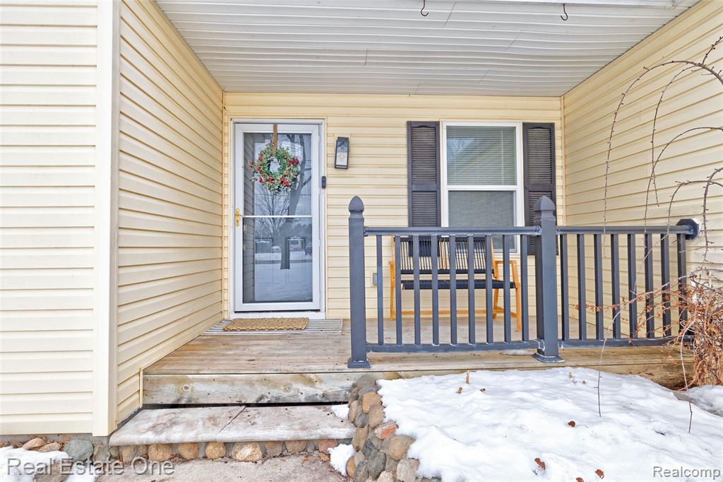 10147 Erie Street, Goodrich Vlg, MI — Photo 33