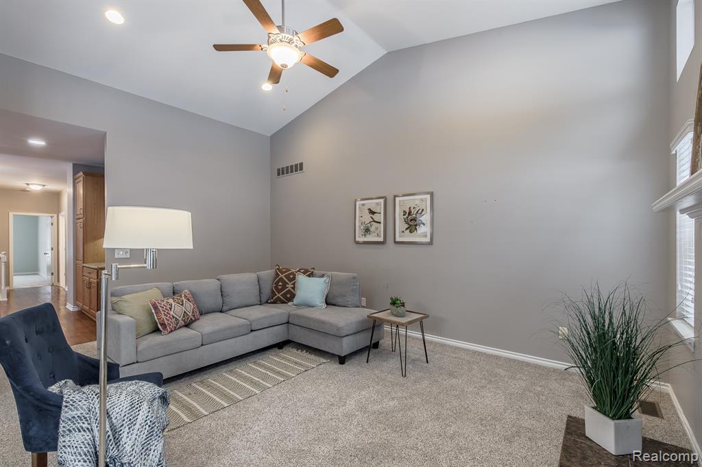 9573 Kingsway Circle, Clarkston, MI 48348 — Photo 16