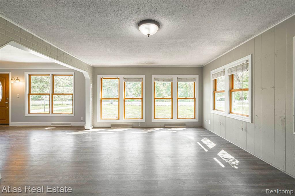 10493 Green Road, Goodrich Vlg, MI — Photo 16