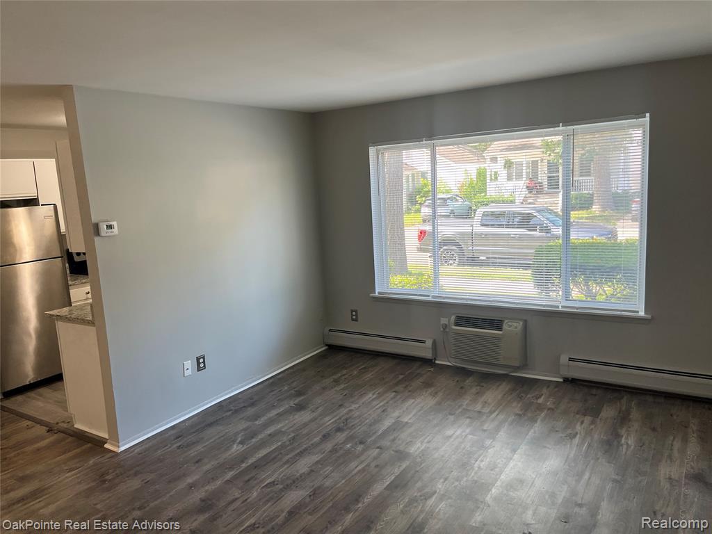 500 E Maplehurst Street, Ferndale, MI 48220 — Photo 15