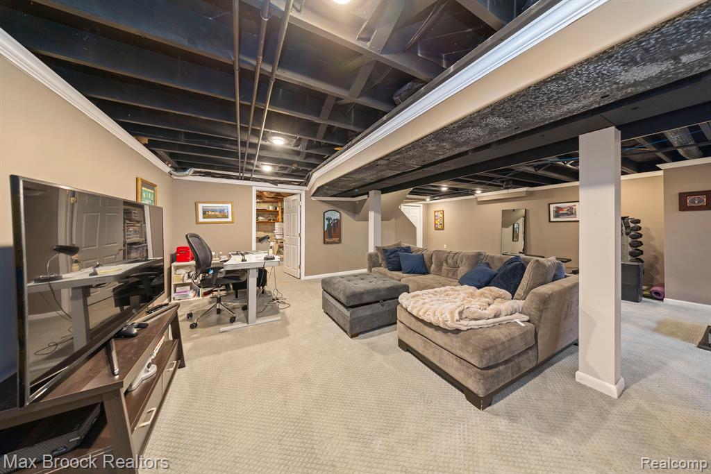 5562 PEBBLESHIRE Road, Bloomfield Hills, MI 48301 — Photo 41