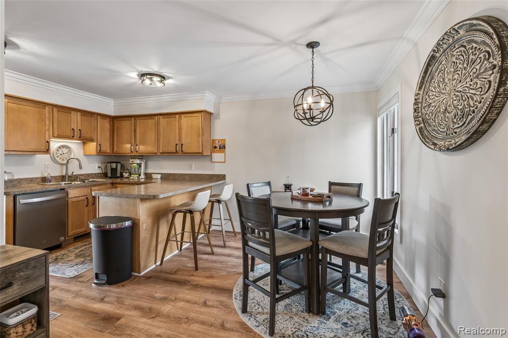 2201 Village West Drive S, Lapeer, MI 48446 — Photo 3