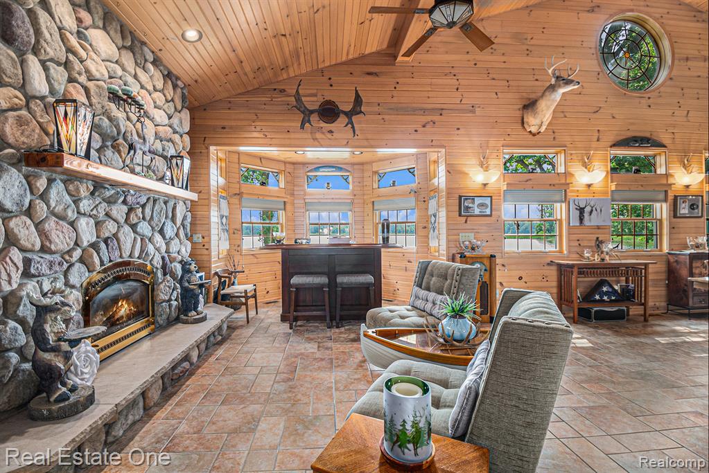 634 Dorbert Drive, Munith, MI 49259 — Photo 5