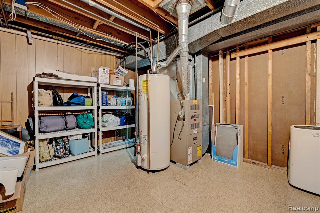6437 Oriole Drive, Flint, MI 48506 — Photo 39