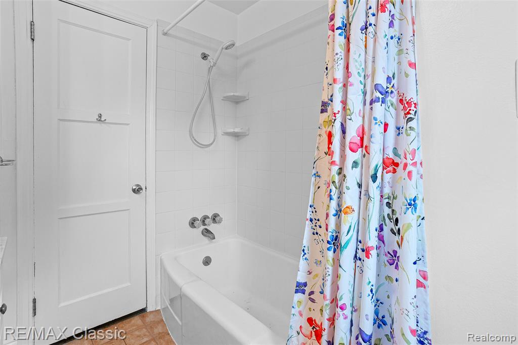 5097 Winifred Street, Wayne, MI 48184 — Photo 15