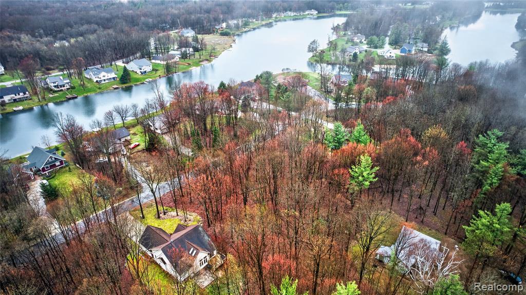 8908 Longview Drive, Stanwood, MI 49346 — Photo 9