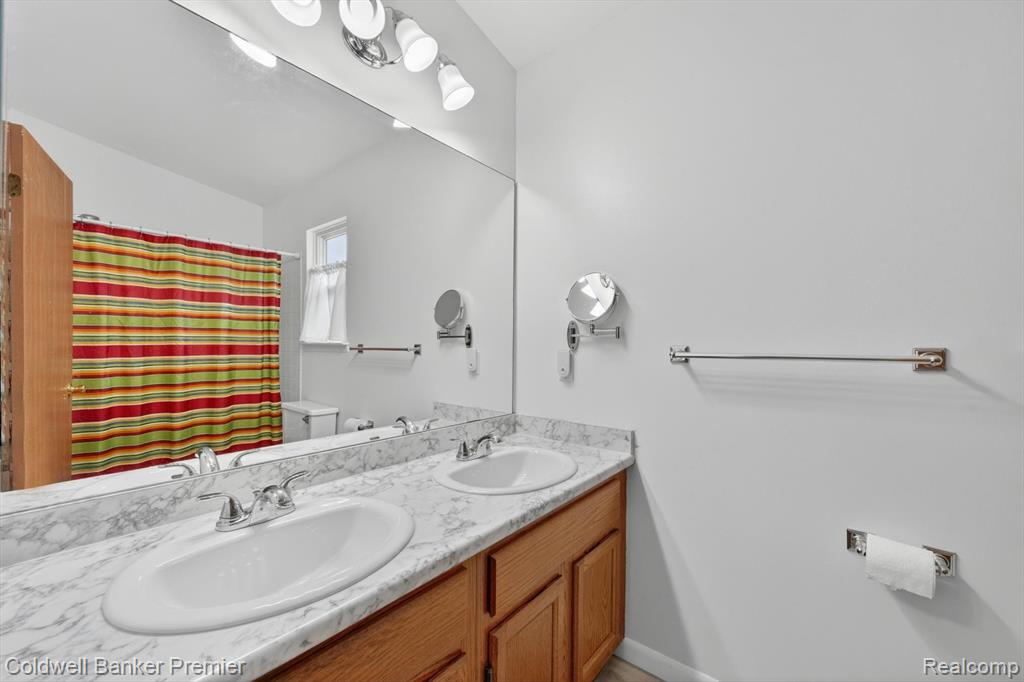 425 Arbor Pine Drive, Ortonville, MI 48462 — Photo 30