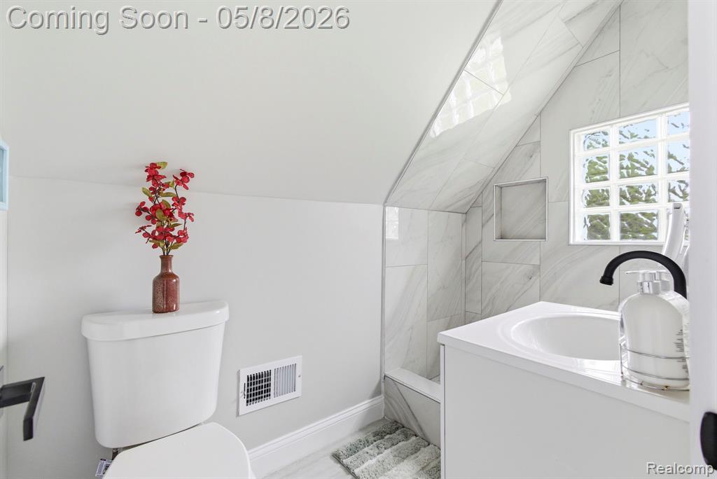 3869 Harding Street, Detroit, MI 48214 — Photo 25