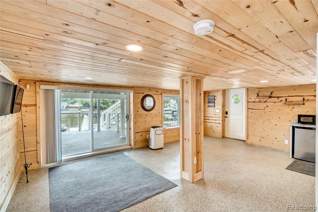 533 Bellevue Avenue, Lake Orion, MI 48362 — Photo 47