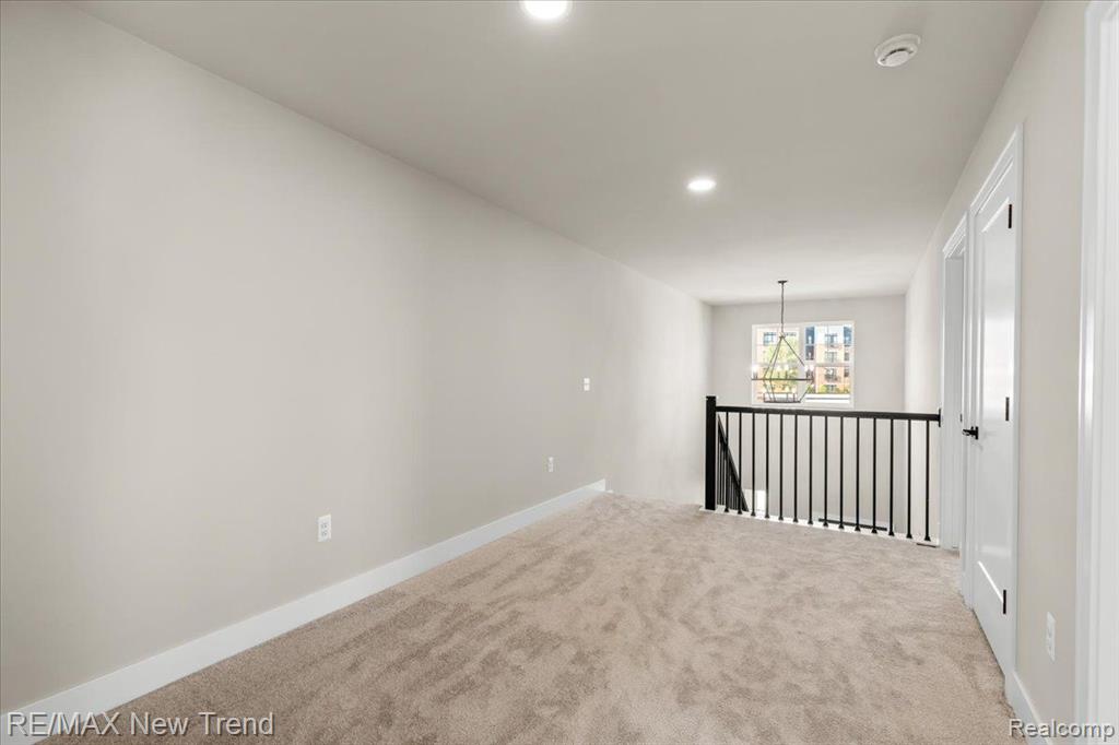 311 CAROLINE Street, Milford, MI 48381 — Photo 39