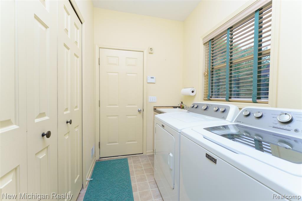 13111 Harbor Landings Drive, Fenton, MI 48430 — Photo 16
