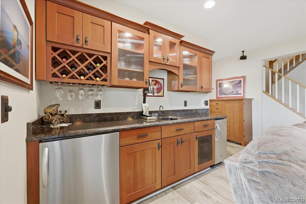 8665 Lakeview Boulevard, Clarkston, MI 48348 — Photo 20