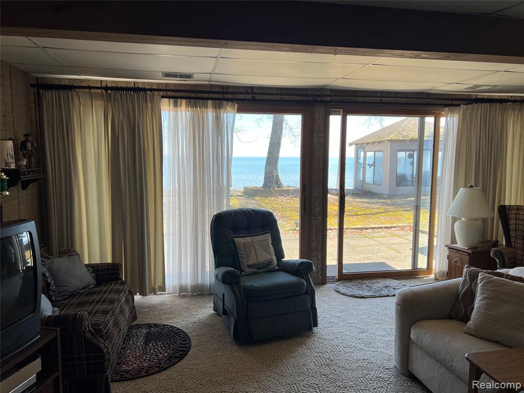 2706 N Us Highway 23, Oscoda, MI 48750 — Photo 8