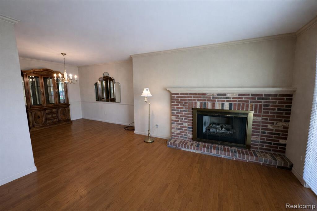 38984 Golfview Drive W, Clinton Twp, MI 48038 — Photo 2