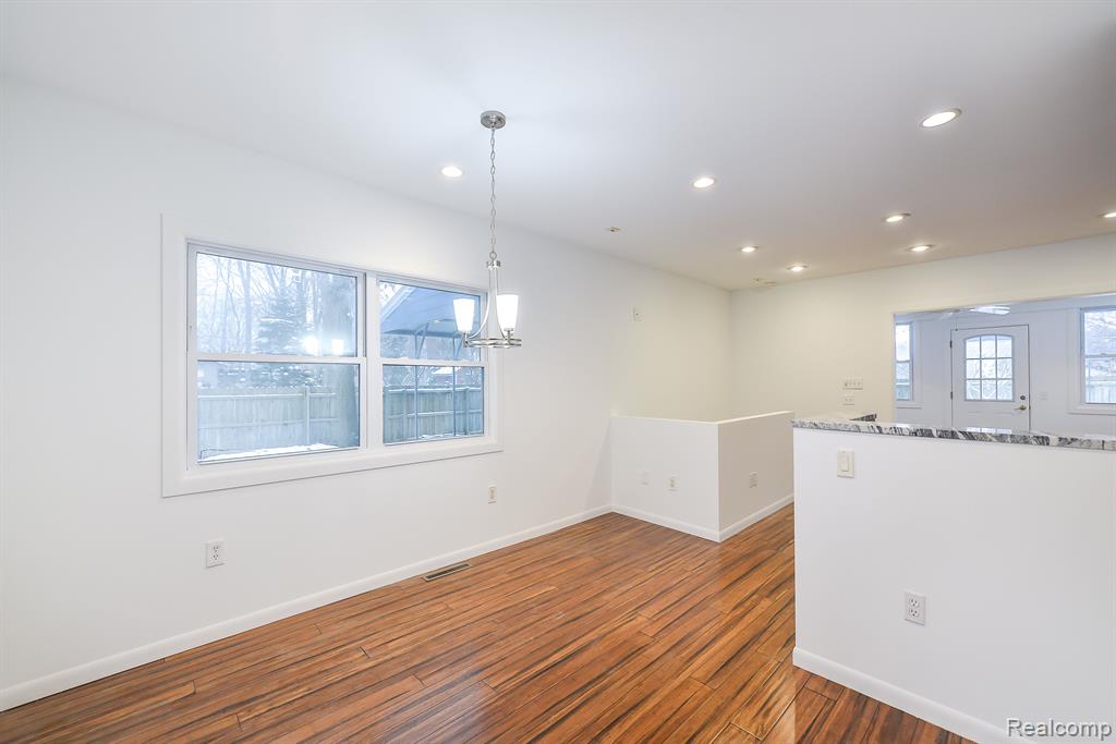 336 BEACHWAY Street, Whitmore Lake, MI 48189 — Photo 35