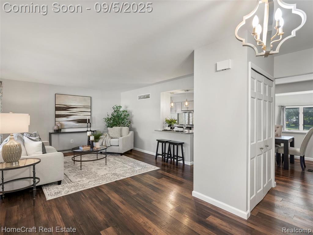 44661 JEFFREY Circle, Canton, MI 48187 — Photo 8