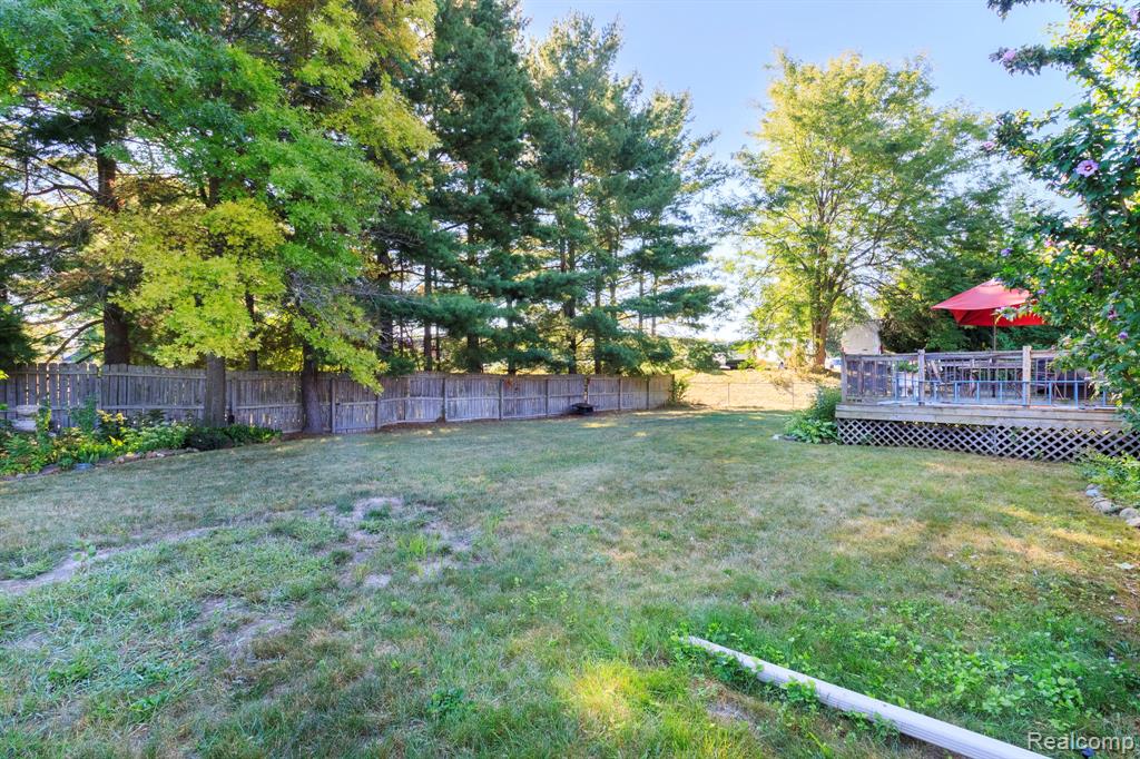 48200 Burton Drive, Shelby Twp, MI 48317 — Photo 25
