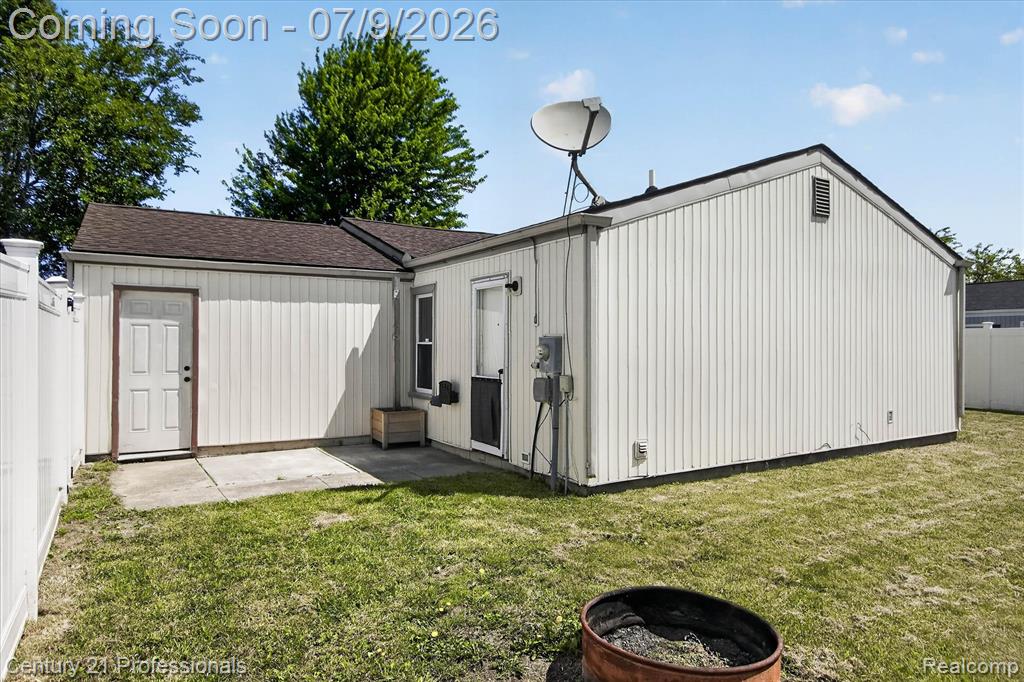 648 Newport Road, Carleton, MI 48117 — Photo 36
