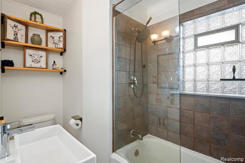 804 W Marshall Street, Ferndale, MI 48220 — Photo 17