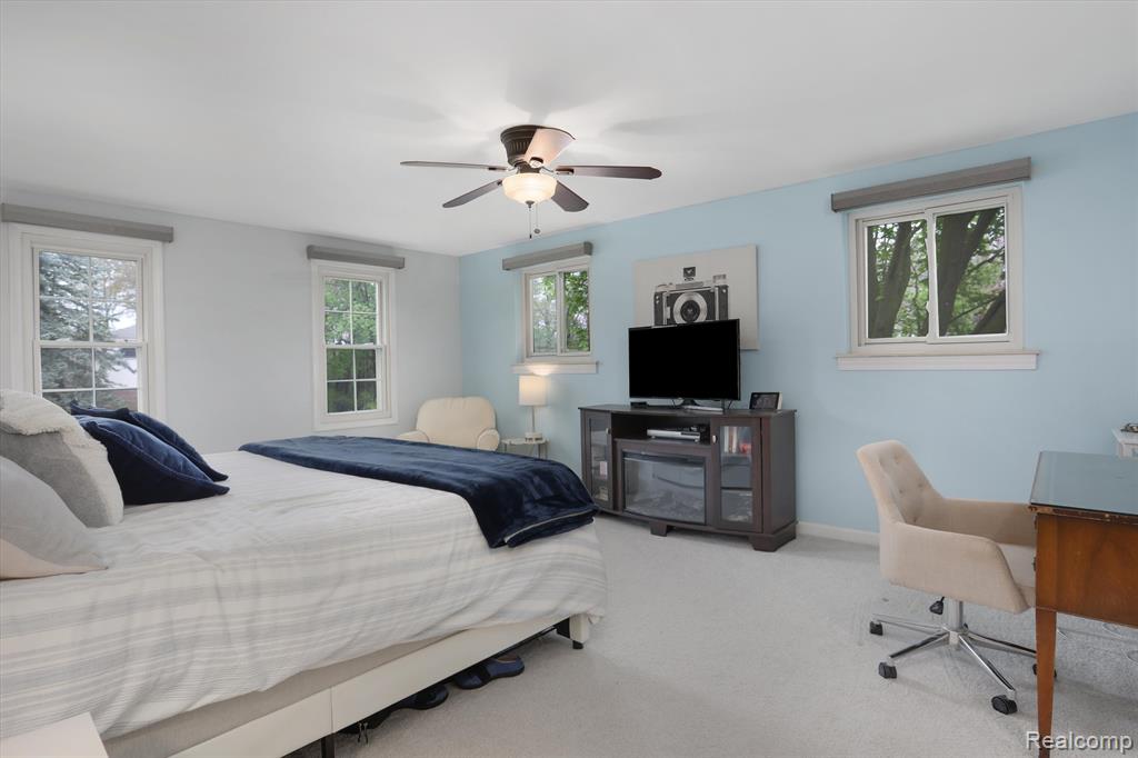 601 LAKE FOREST Road, Rochester Hills, MI 48309 — Photo 19