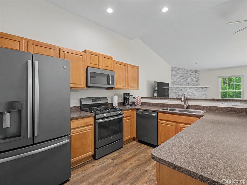 2263 Crystal Crossing Drive, Howell, MI 48843 — Photo 5