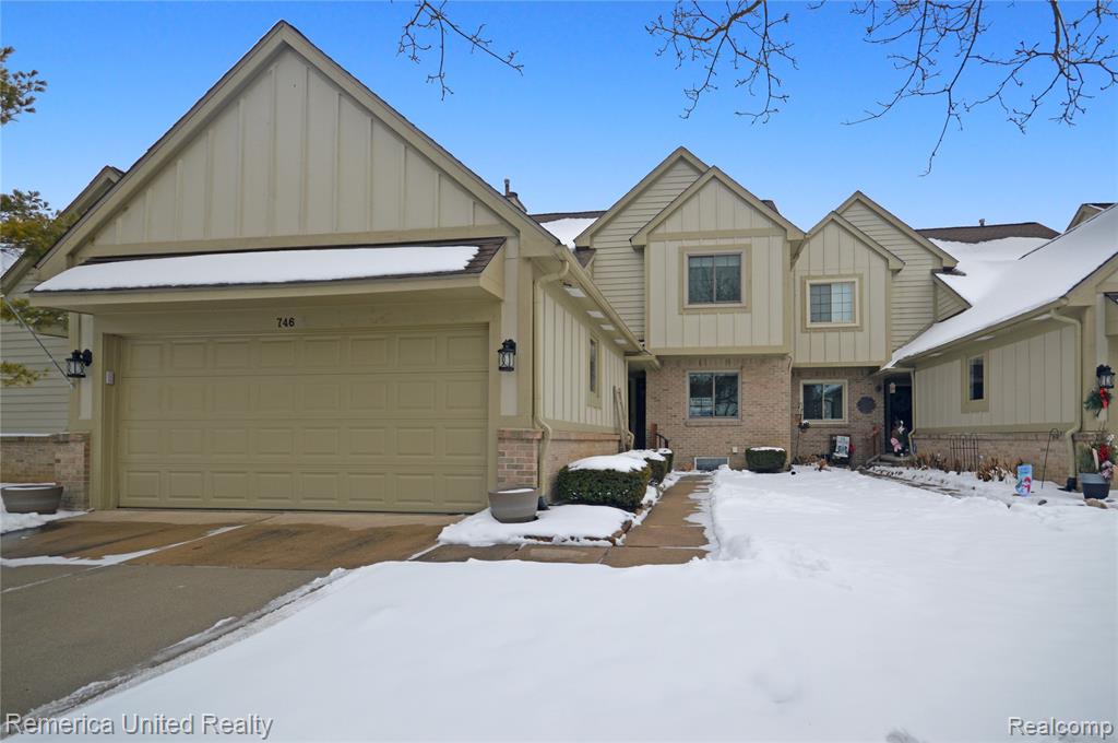 746 Red Maple Lane, Wixom, MI 48393 — front exterior