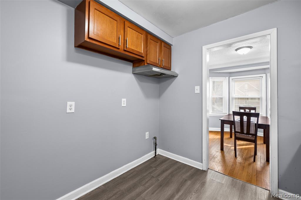 18239 Saint Marys Street, Detroit, MI 48235 — Photo 17
