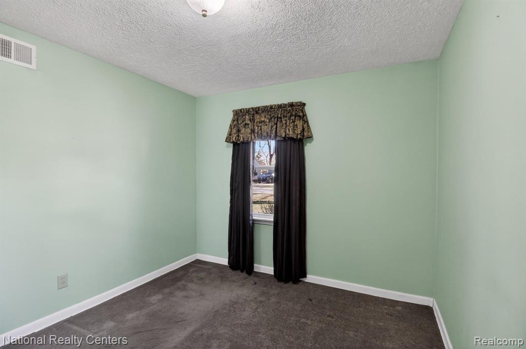 8880 Marlowe Avenue, Plymouth, MI 48170 — Photo 26