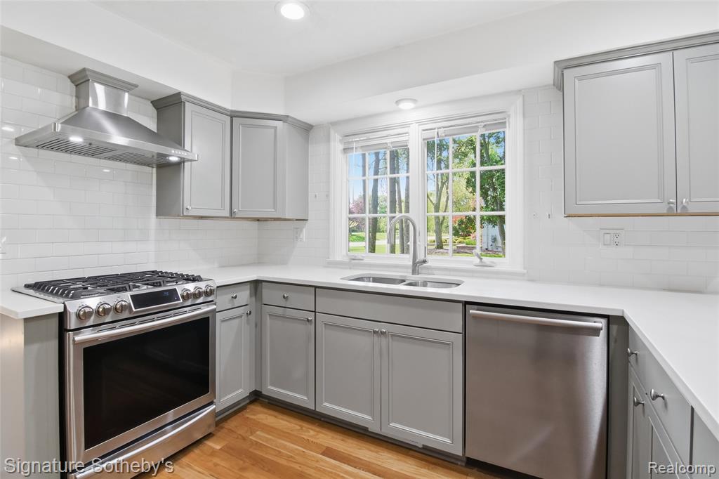 4576 Wagon Wheel Drive, Bloomfield Hills, MI — Photo 8
