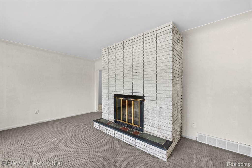 7638 N Gulley Road, Dearborn Heights, MI 48127 — Photo 3