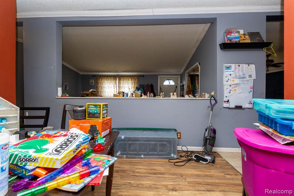 6463 CENTER Road, Fenton, MI 48430 — Photo 10