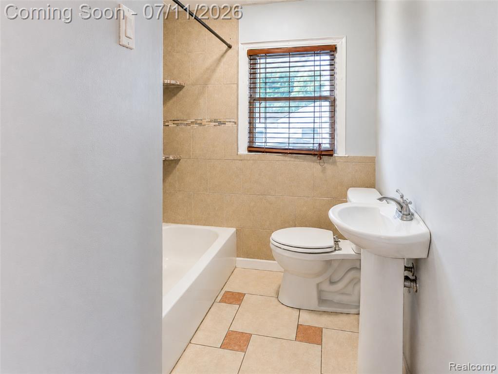 4855 Hatchery Road, Waterford, MI 48329 — Photo 16