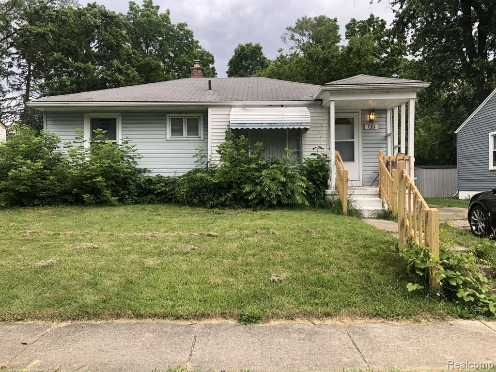 733 E PIKE Street, Pontiac, MI 48342 — front exterior