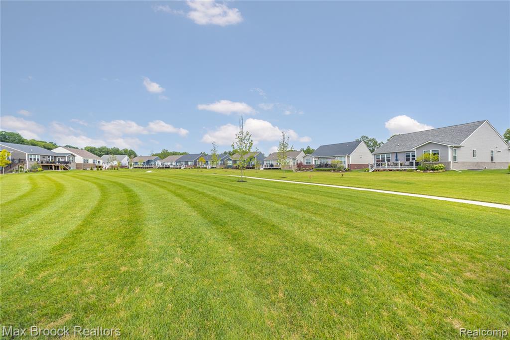 30153 TURTLE CREEK CIRCLE, New Hudson, MI 48165 — Photo 37