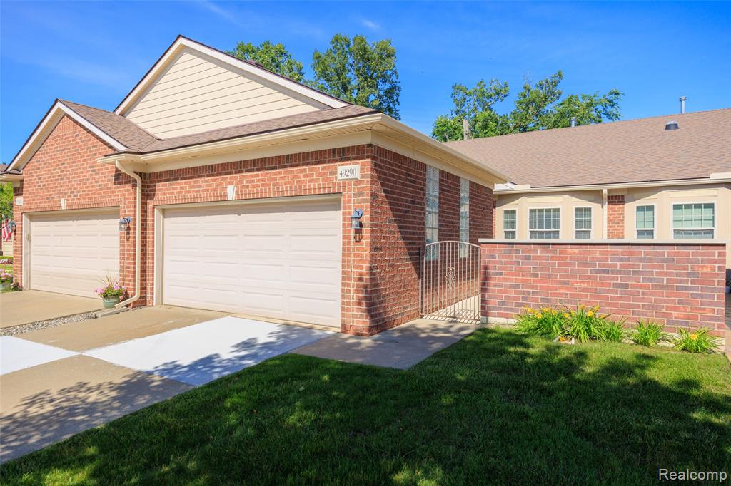 49290 Wayburn Drive, Macomb, MI 48042 — front exterior