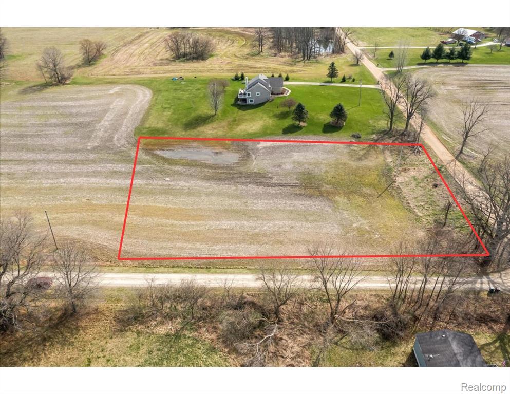 N Schrepfer Road, Howell, MI 48855 — front exterior