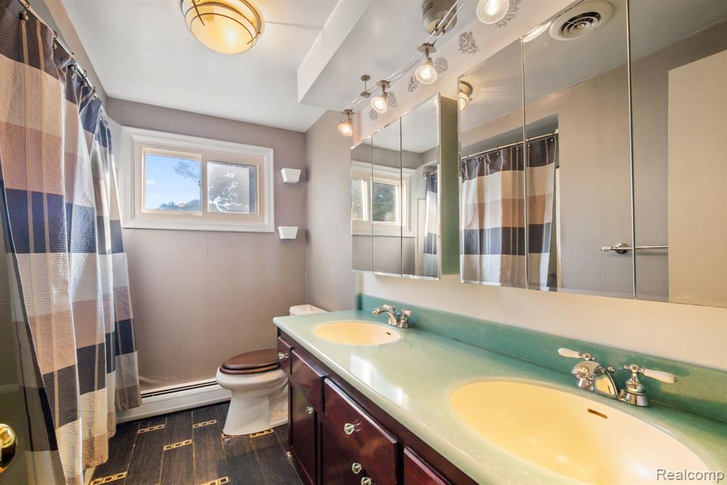 6950 Killarney Drive, Troy, MI 48098 — Photo 24