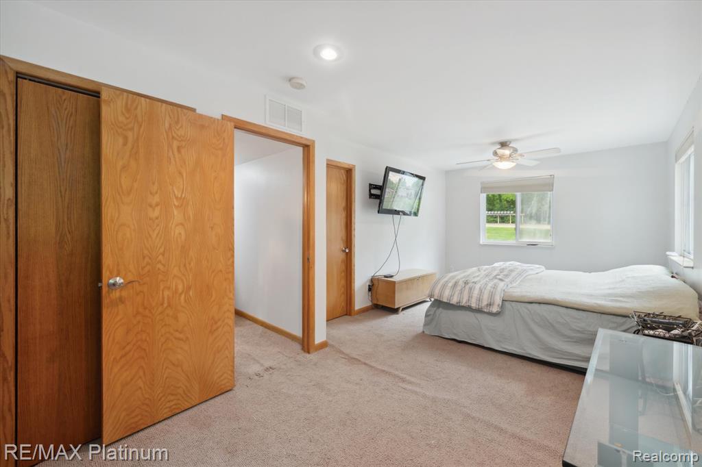 11520 WEIMAN Drive, Pinckney, MI 48169 — Photo 11