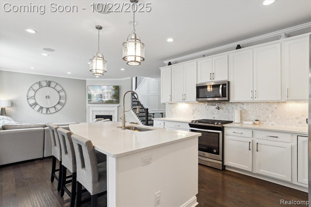 961 Truman Drive, Canton, MI 48188 — Photo 11