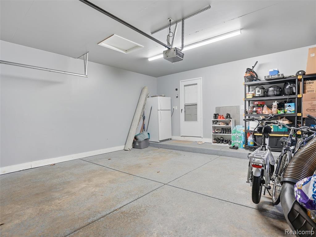 12410 Noonan Court, Utica, MI 48315 — Photo 12