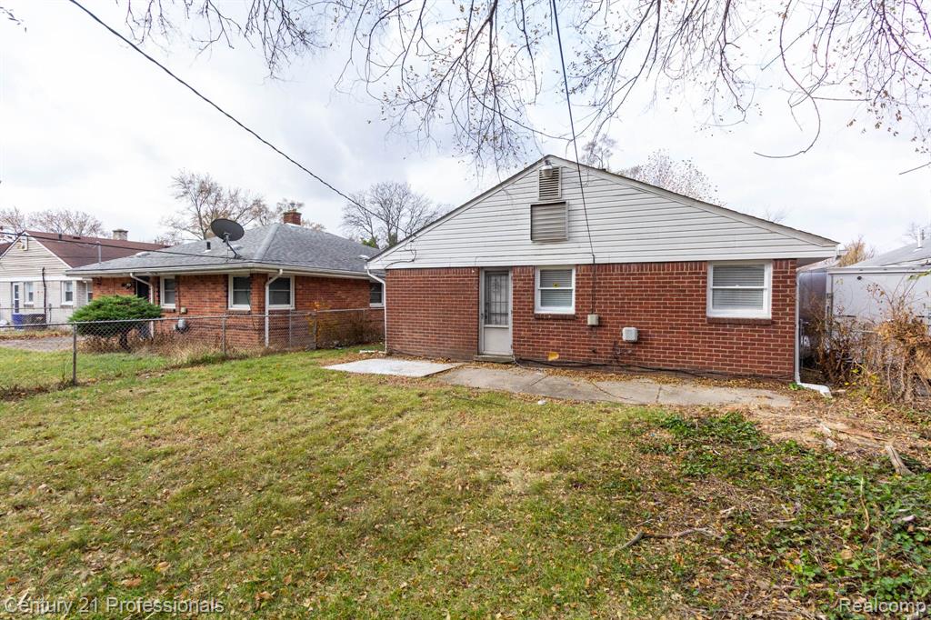 20300 Chapel Street, Detroit, MI 48219 — Photo 23