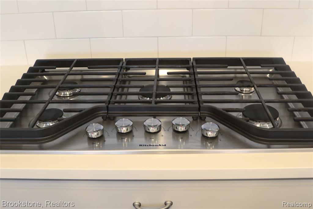 4789 Glenora Drive, Lake Orion, MI, 00000