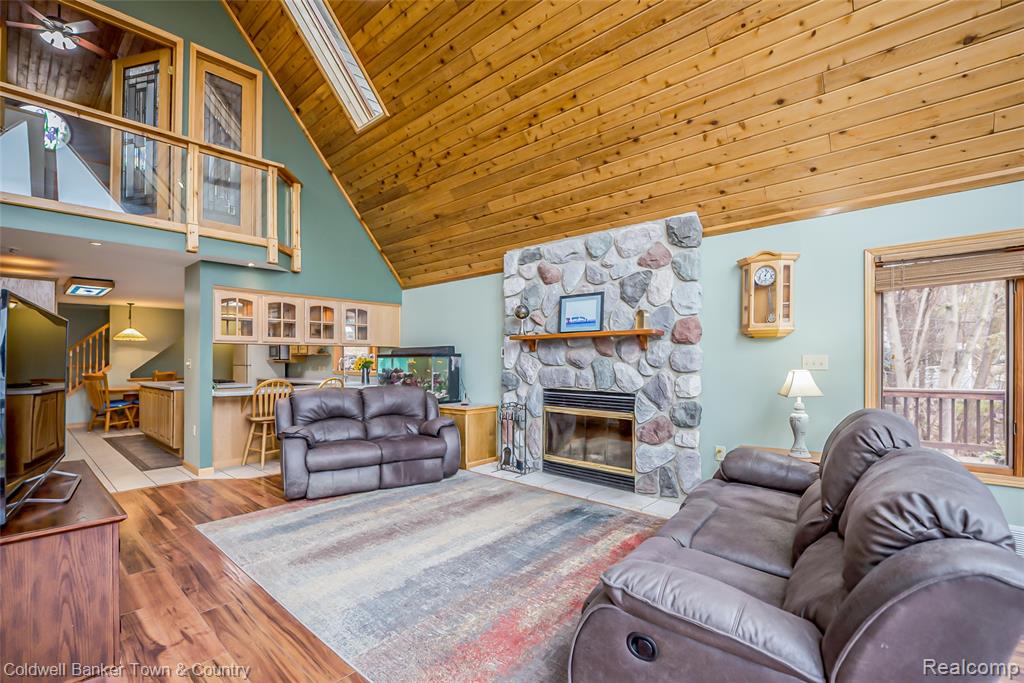 8160 Halfway Drive, Brighton, MI 48116 — Photo 12