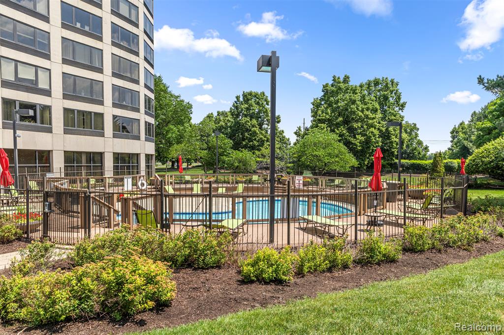5000 Town Center, 1503, Southfield, MI 48075 — Photo 2