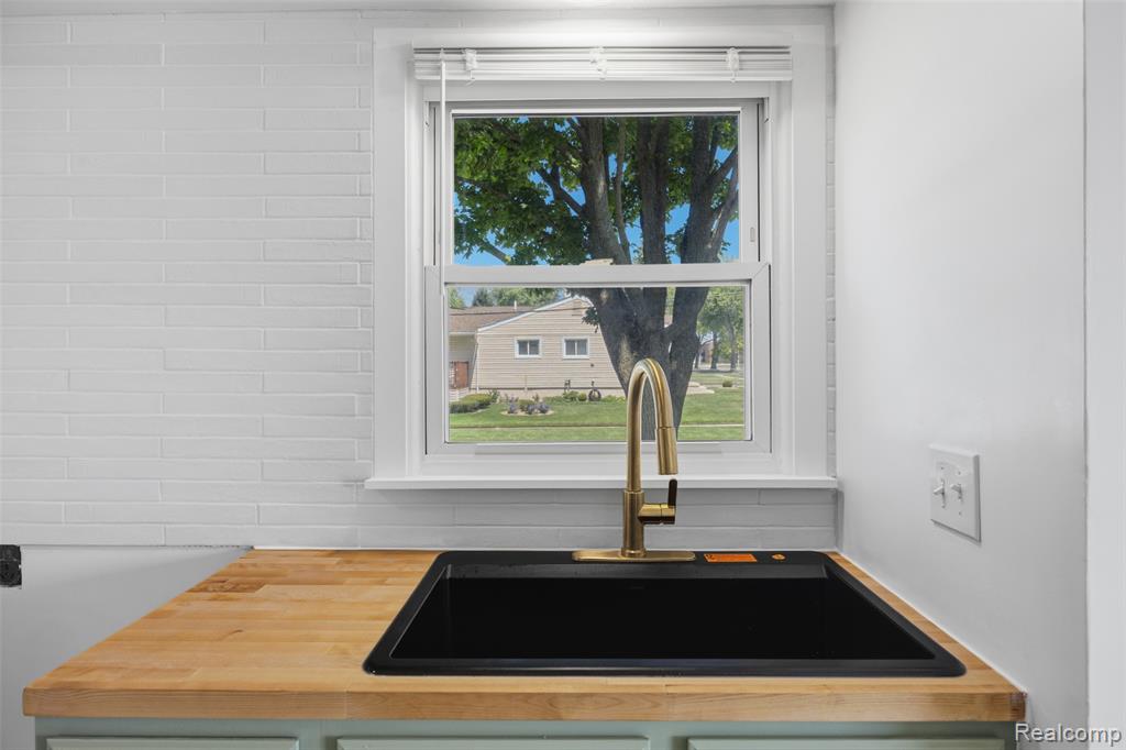 972 Arlene Avenue, Pontiac, MI 48340 — Photo 7