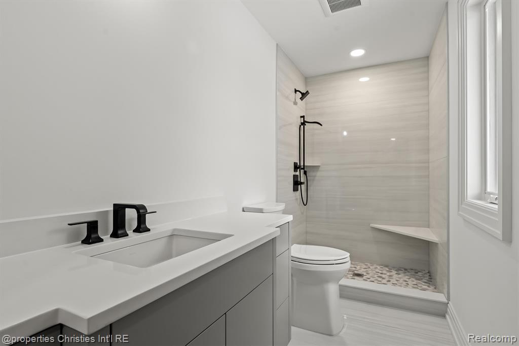 3080 Chickering Court, Bloomfield Hills, MI 48302 — Photo 51